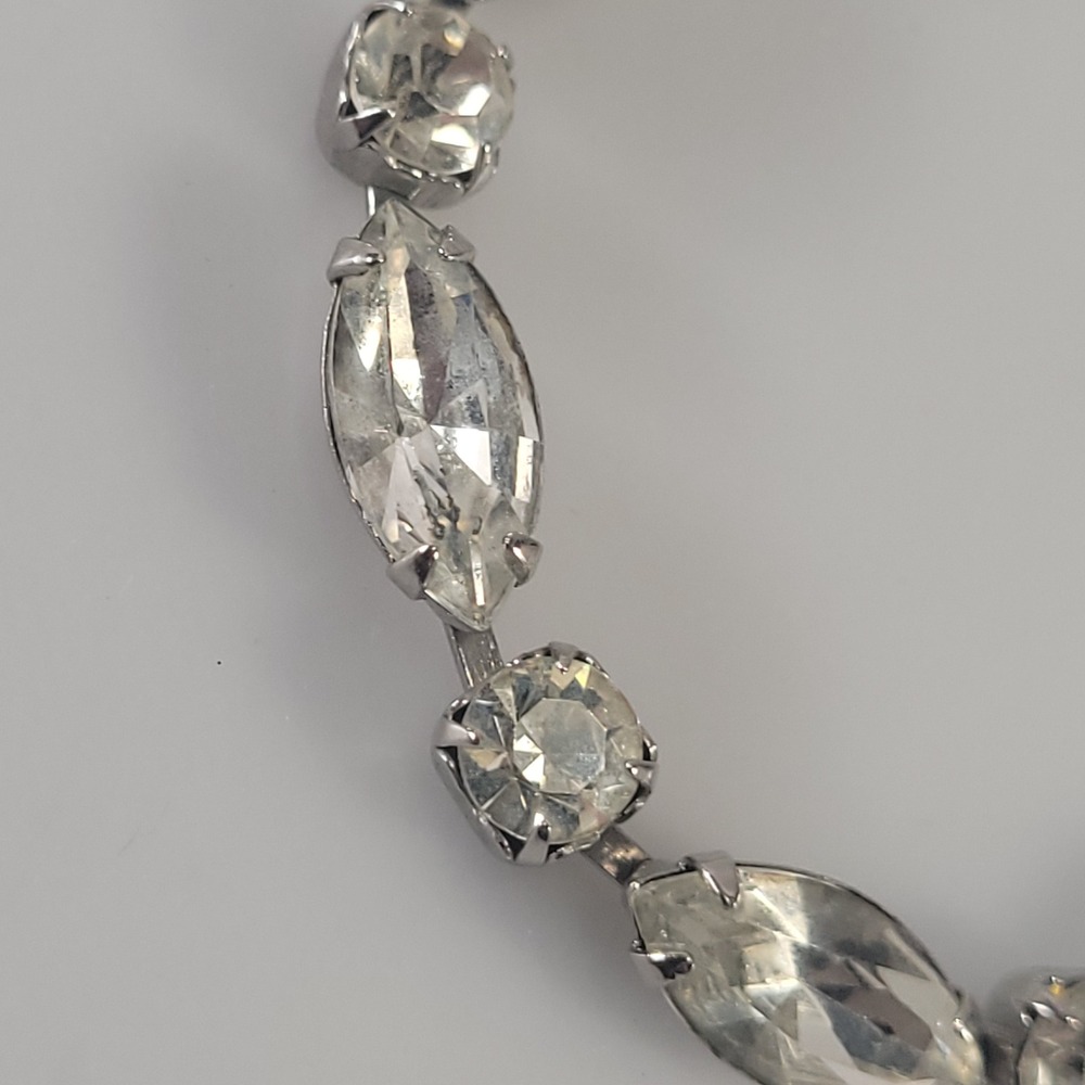 Weiss Vintage Clear Rhinestone Marquise Round Silver Tone Bracelet 6.25 Inch - Picture 3 of 7
